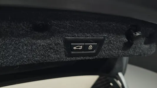 BMW 5 Series (F10) 550i xDrive 2012 20