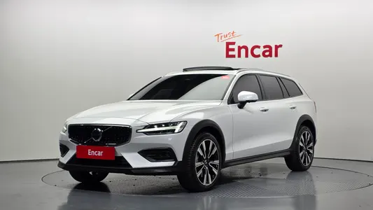 Volvo V60 2 B5 AWD 2023