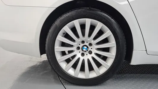 BMW 7 Series (F01) 740d xDrive 2014 5
