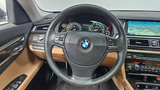 BMW 7 Series (F01) 740d xDrive 2014 13