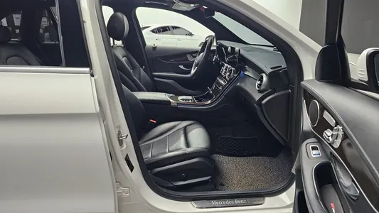 Mercedes-Benz GLC-Class X253 GLC300 4MATIC 2020 26