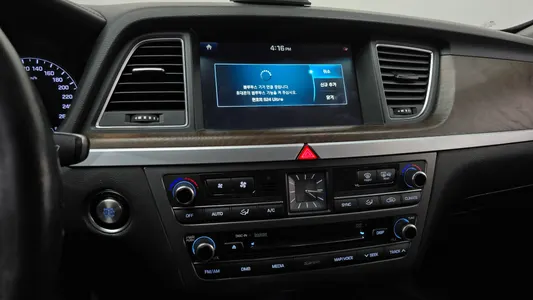 Hyundai DH G330 AWD 2014 14