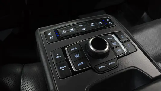 Hyundai DH G330 AWD 2014 19