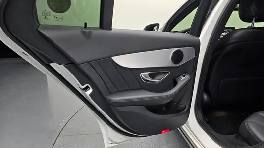Mercedes-Benz C-Class W205 C350e 2018 25