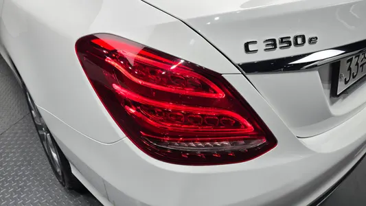 Mercedes-Benz C-Class W205 C350e 2018 23