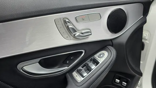 Mercedes-Benz C-Class W205 C350e 2018 28