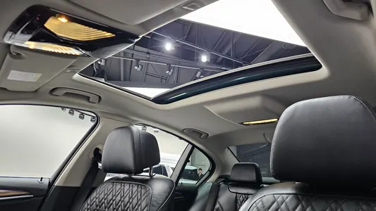 BMW 5 Series (G30) 530i xDrive 2022 16