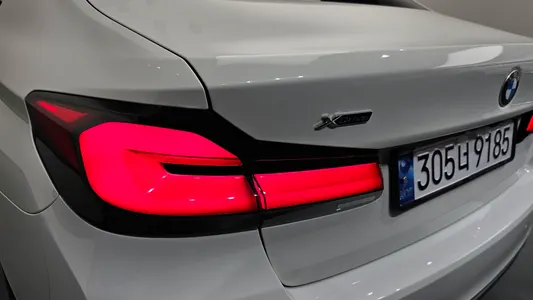 BMW 5 Series (G30) 530i xDrive 2022 23