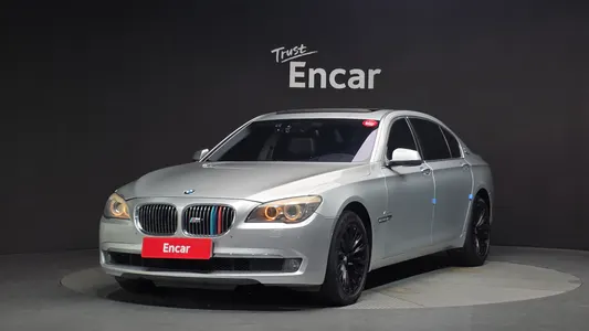 BMW 7 Series (F01) 750Li xDrive 2011