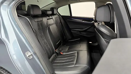 BMW 5 Series (G30) 520d xDrive 2020 11