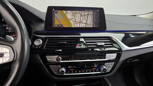 BMW 5 Series (G30) 520d xDrive 2020 12