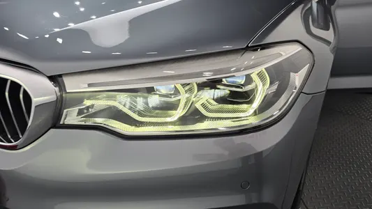 BMW 5 Series (G30) 520d xDrive 2020 22