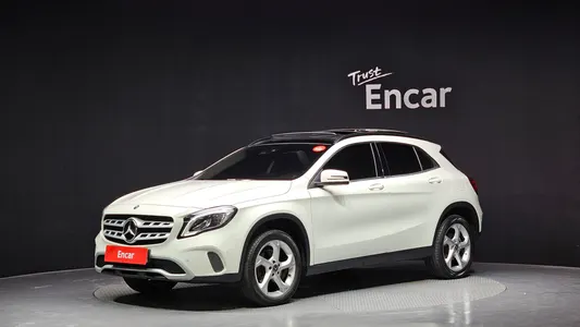 Mercedes-Benz GLA-Class X156 GLA220 2017