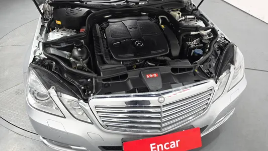 Mercedes-Benz E-Class W212 E300 2013 6