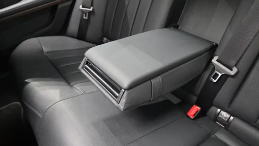 Mercedes-Benz E-Class W212 E300 2013 19