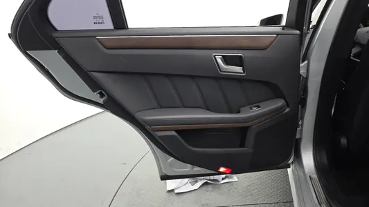 Mercedes-Benz E-Class W212 E300 2013 26