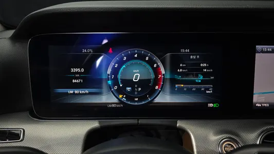 Mercedes-Benz E-Class W213 E300 AMG Line 2017 8