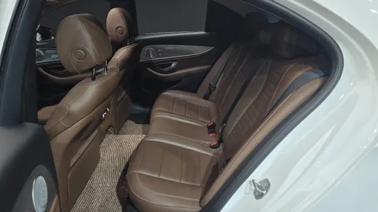 Mercedes-Benz E-Class W213 E300 AMG Line 2017 11