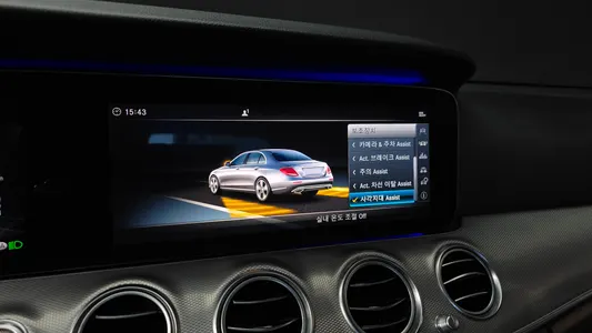 Mercedes-Benz E-Class W213 E300 AMG Line 2017 15