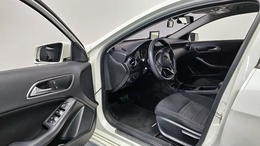 Mercedes-Benz A-Class W176 A200 CDI 2014 10