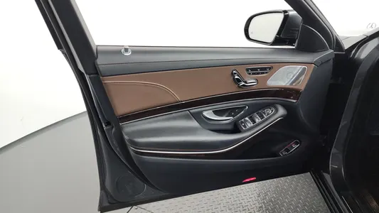 Mercedes-Benz S-Class W222 S560eL 2020 24