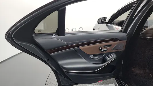 Mercedes-Benz S-Class W222 S560eL 2020 25