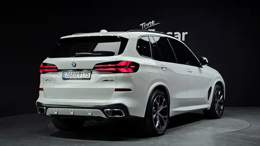 BMW X5 (G05) xDrive 40i M 2025