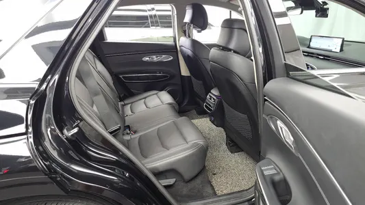 Genesis GV70 2.5T AWD 2022 12