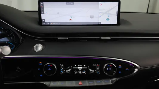 Genesis GV70 2.5T AWD 2022 14