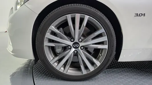 Infiniti Q50 3.0 2020 5