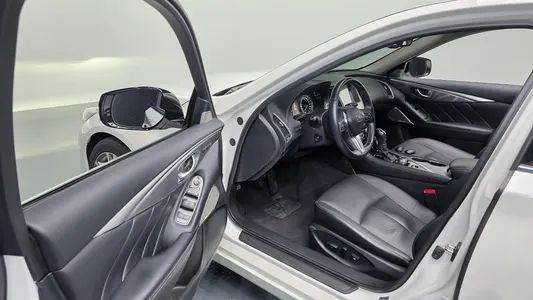 Infiniti Q50 3.0 2020 10