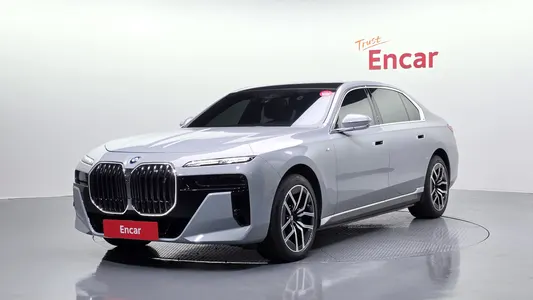 BMW i7 (G70) xDrive 60 M 2023