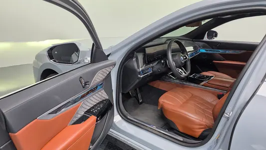 BMW i7 (G70) xDrive 60 M 2023 10