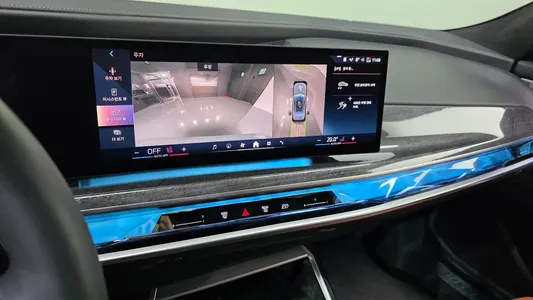 BMW i7 (G70) xDrive 60 M 2023 19