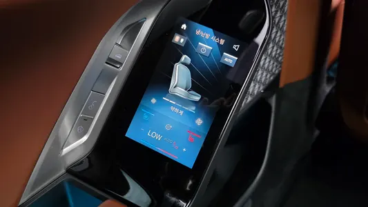 BMW i7 (G70) xDrive 60 M 2023 31