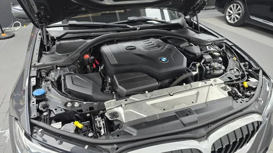 BMW 3 Series (G20) 320i M 2022 6