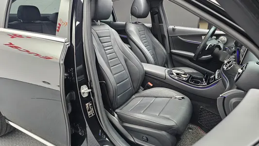 Mercedes-Benz E-Class W213 E300 2017 12