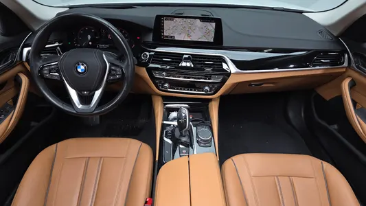 BMW 5 Series (G30) 520i 2019 7