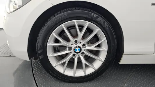 BMW 1 Series (F20) 118d 5 2015 5