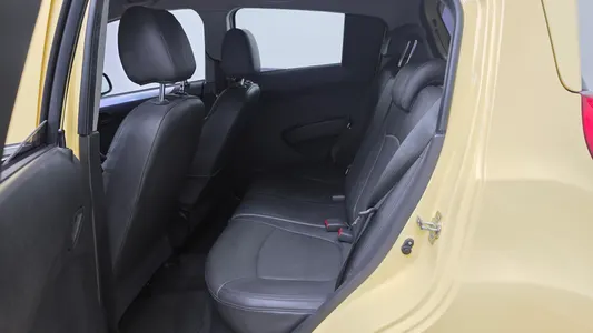 Chevrolet Spark LT 2013 12