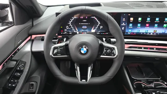 BMW 5 Series (G60) 530i xDrive M 2025 14