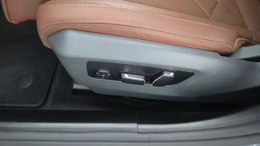 BMW 5 Series (G60) 530i xDrive M 2025 29