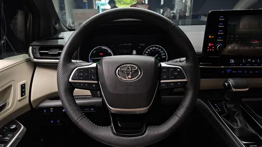 Toyota 4 2.5 AWD 2023 15
