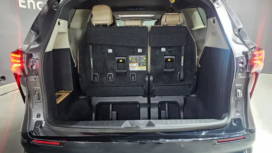 Toyota 4 2.5 AWD 2023 19