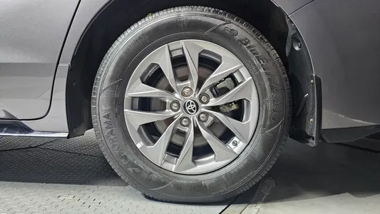 Toyota 4 2.5 AWD 2023 21