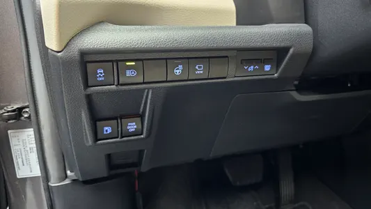 Toyota 4 2.5 AWD 2023 27