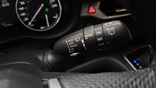 Toyota 4 2.5 AWD 2023 28