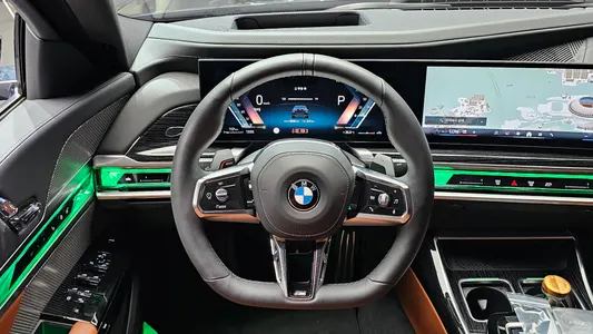 BMW 7 Series (G70) 740i xDrive M 2025 13