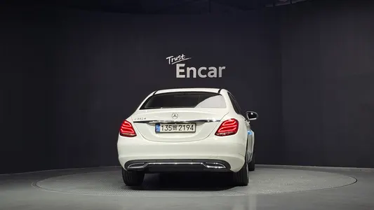 Mercedes-Benz C-Class W205 C220 d 2015 4