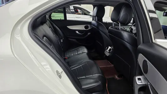 Mercedes-Benz C-Class W205 C220 d 2015 12
